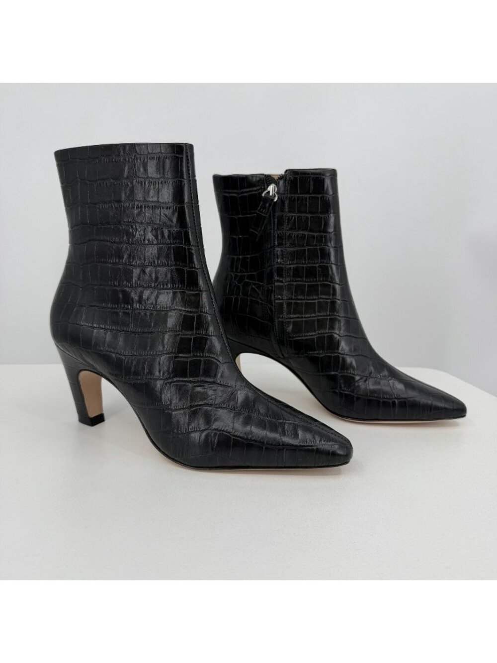 Everlane The Short Banana Heel Boot in Black Crocodile Leather 9.5 Ankle Zip